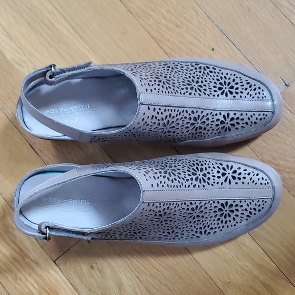 LN! Easy Spirit Slingback Shoes - Picture 5 of 8